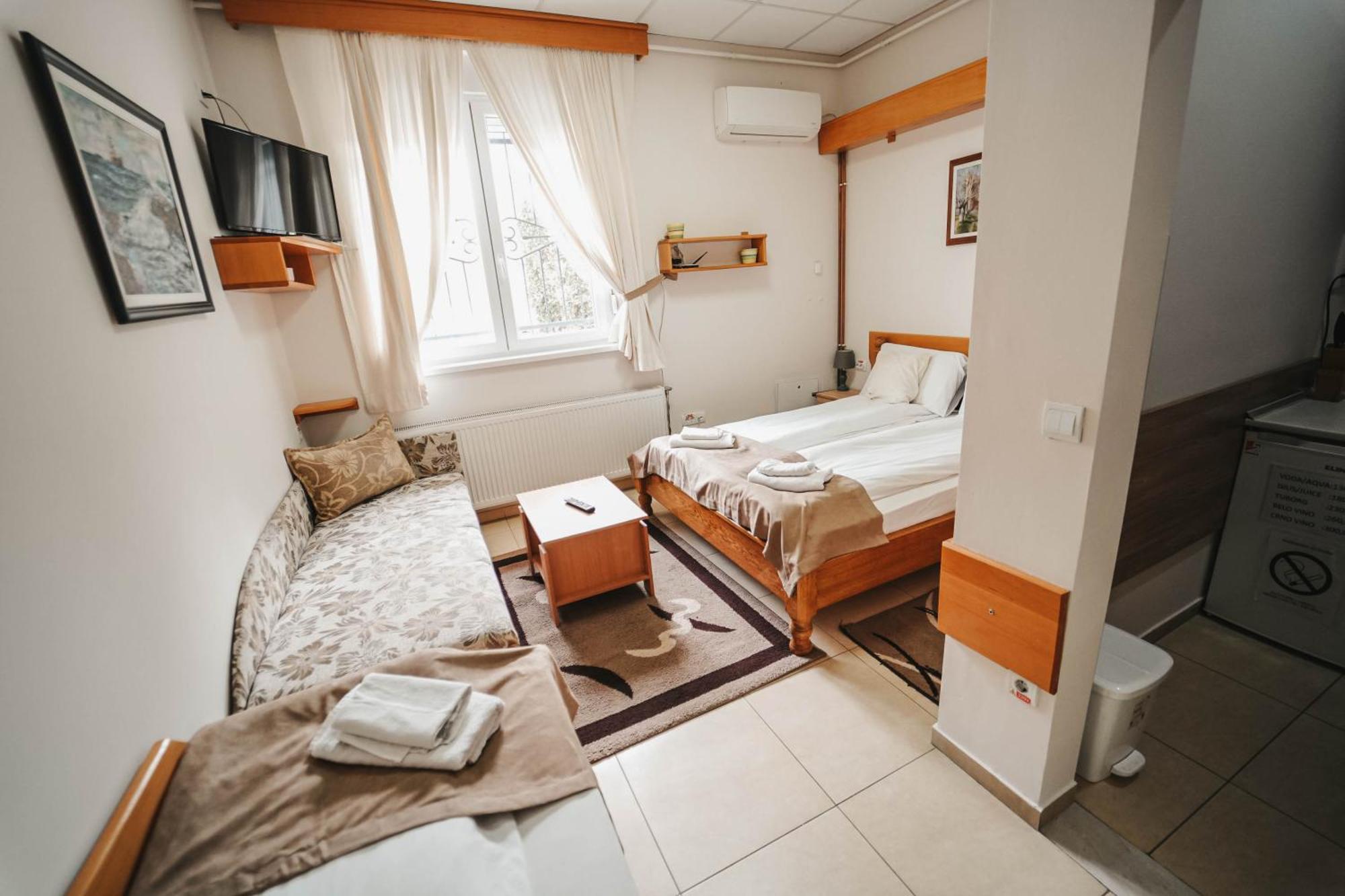B&B Passage Sremska Mitrovica Ngoại thất bức ảnh