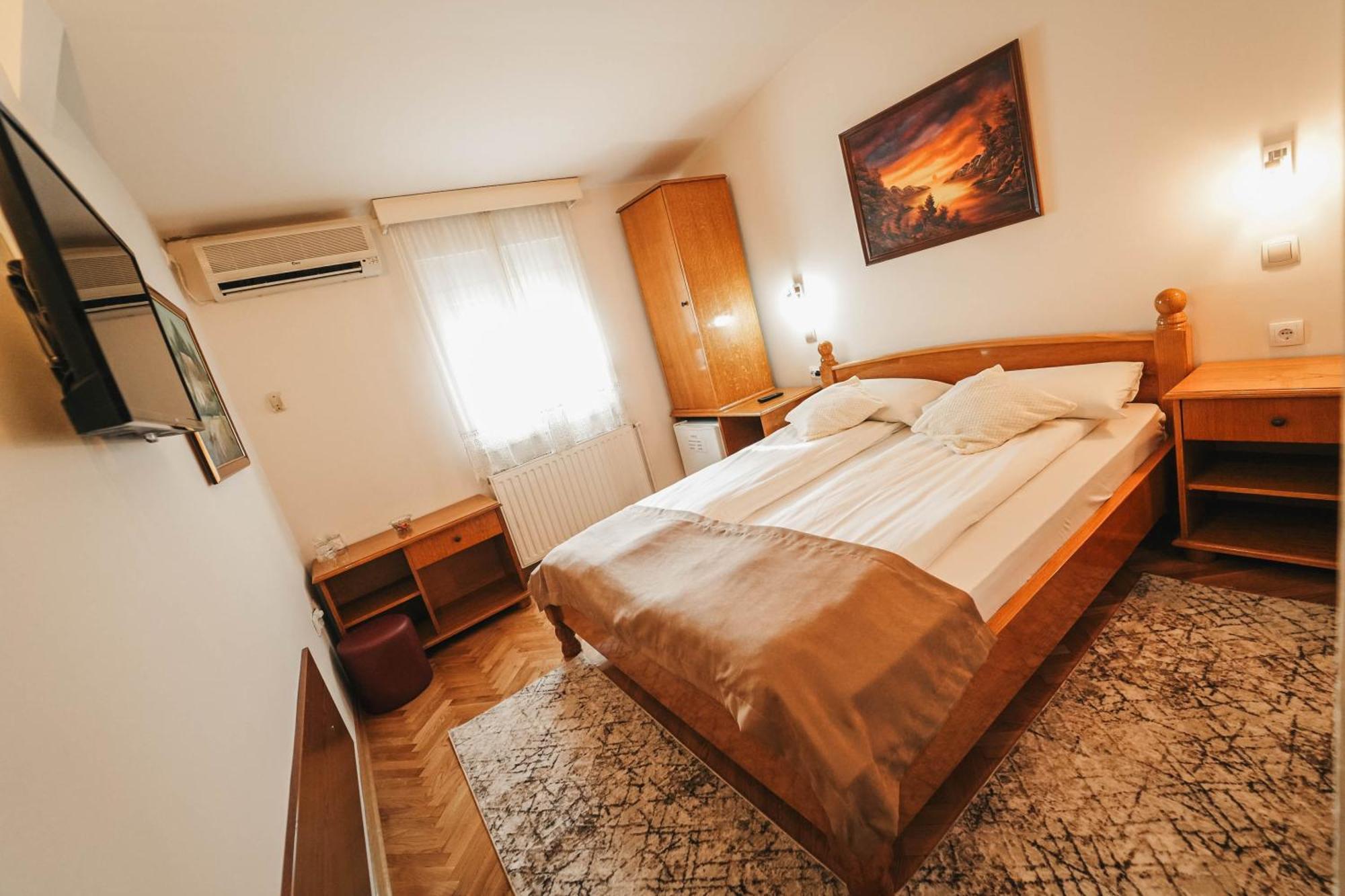 B&B Passage Sremska Mitrovica Ngoại thất bức ảnh