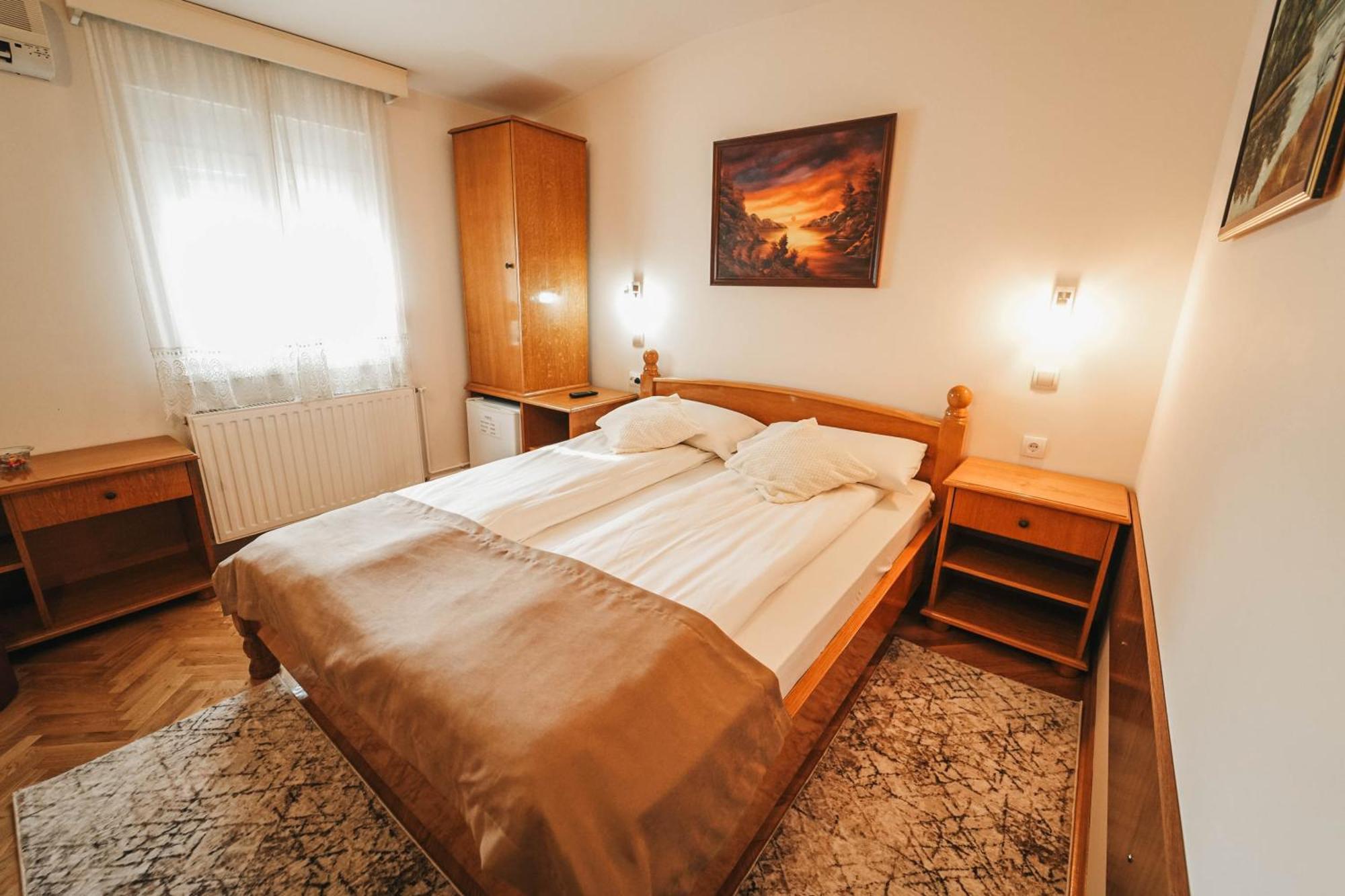 B&B Passage Sremska Mitrovica Ngoại thất bức ảnh