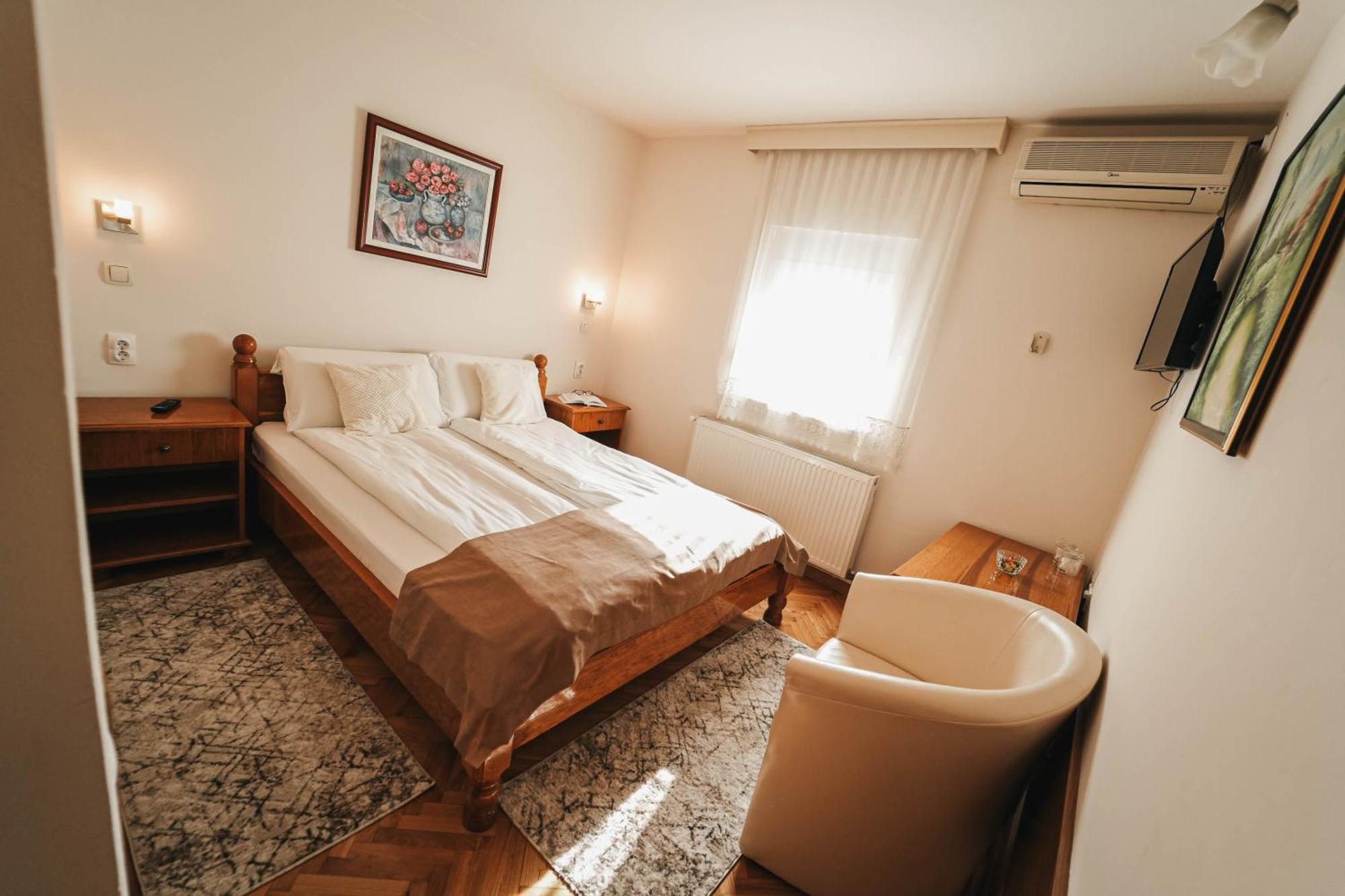 B&B Passage Sremska Mitrovica Ngoại thất bức ảnh